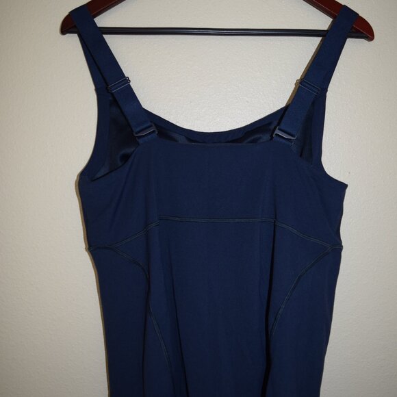 GAME by UNIVERSAL STANDARD Rally Tank Top Shirt Tee Shelf Bra Adjustable H66 - Picture 5 of 6